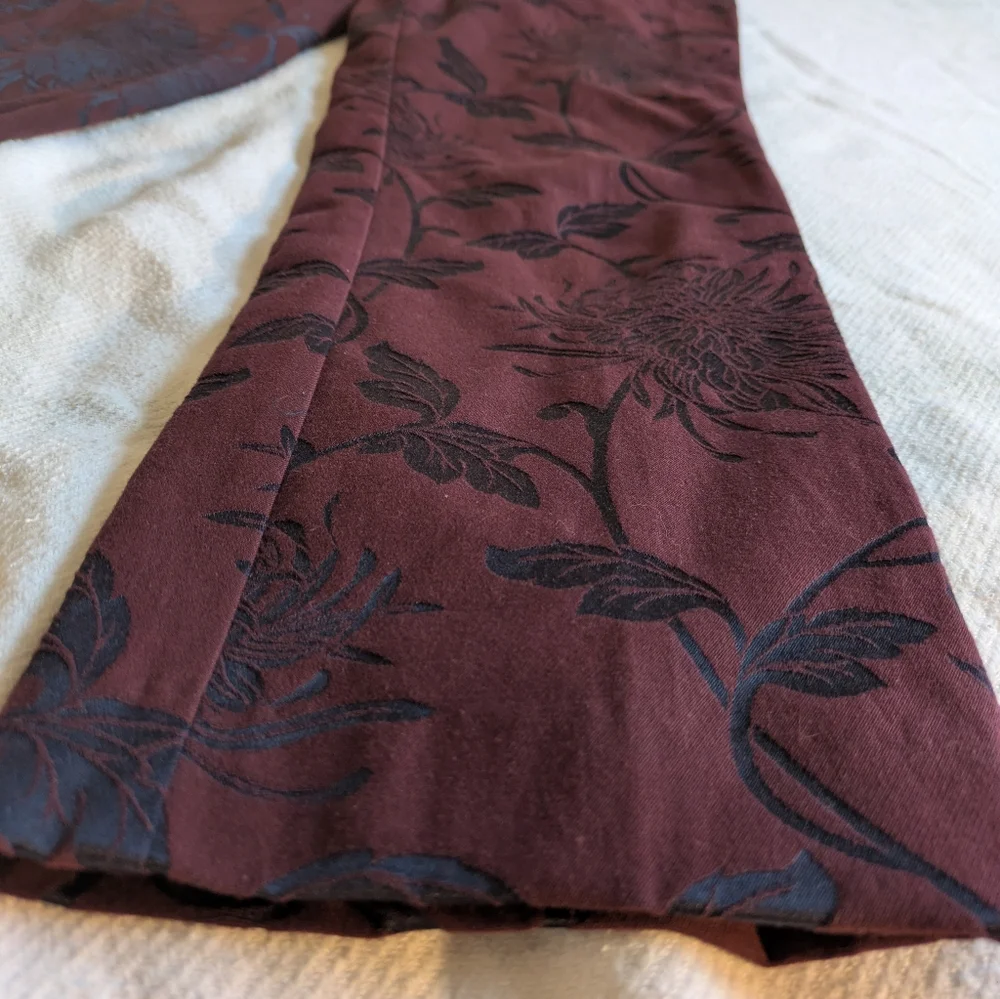 Ann Taylor Burgundy Floral Slacks Sz 4 - Picture 3 of 13